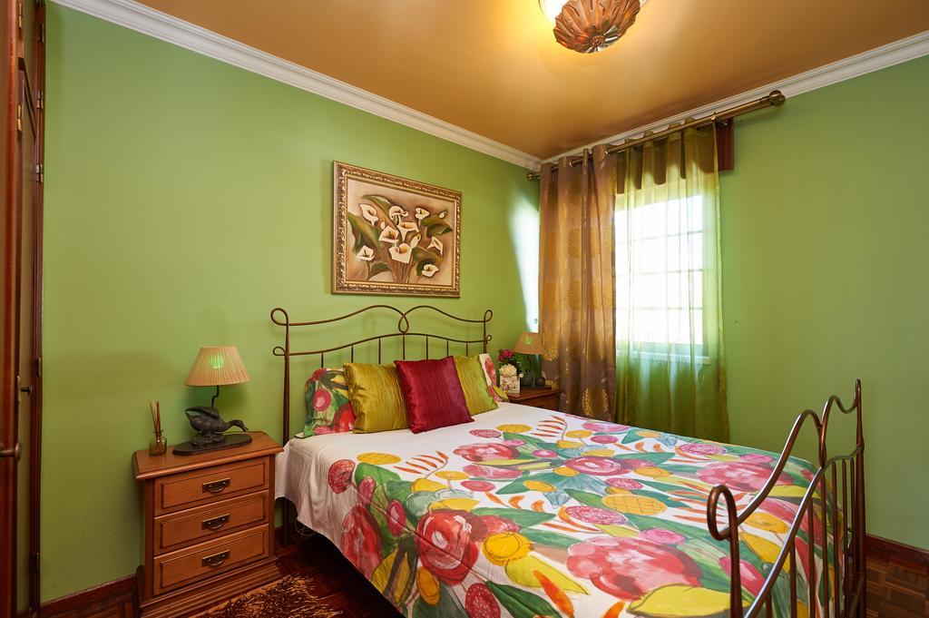 House 3 Bedroon - Near Sintra And Lisbon Villa Rum bild