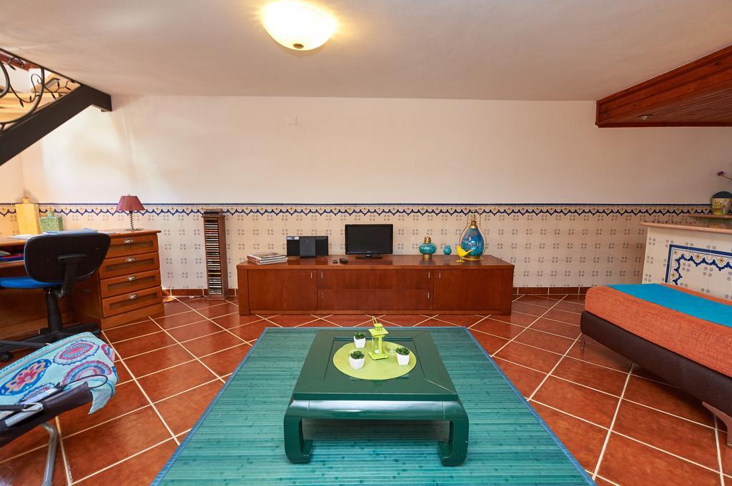 House 3 Bedroon - Near Sintra And Lisbon Villa Rum bild